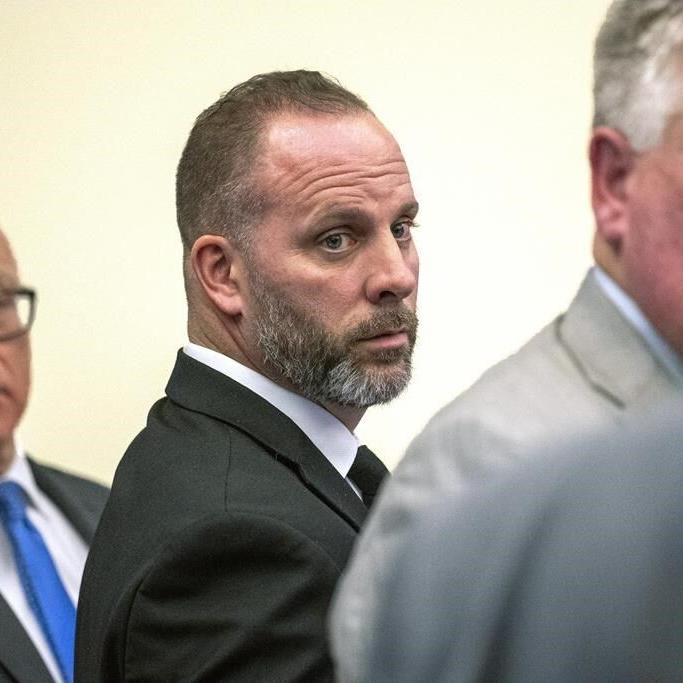 Ohio prosecutors seek to dismiss 1 of 2 murder counts filed against ex-deputy who killed Black man
